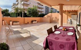 Apartamento Nuevo Con Gran Terraza Y Wifi En Canet
